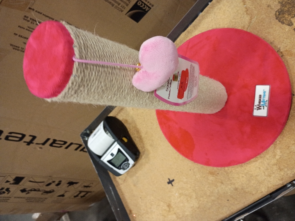 Gor Pets Cat Scratcher PlayHeart (46cm) Pink