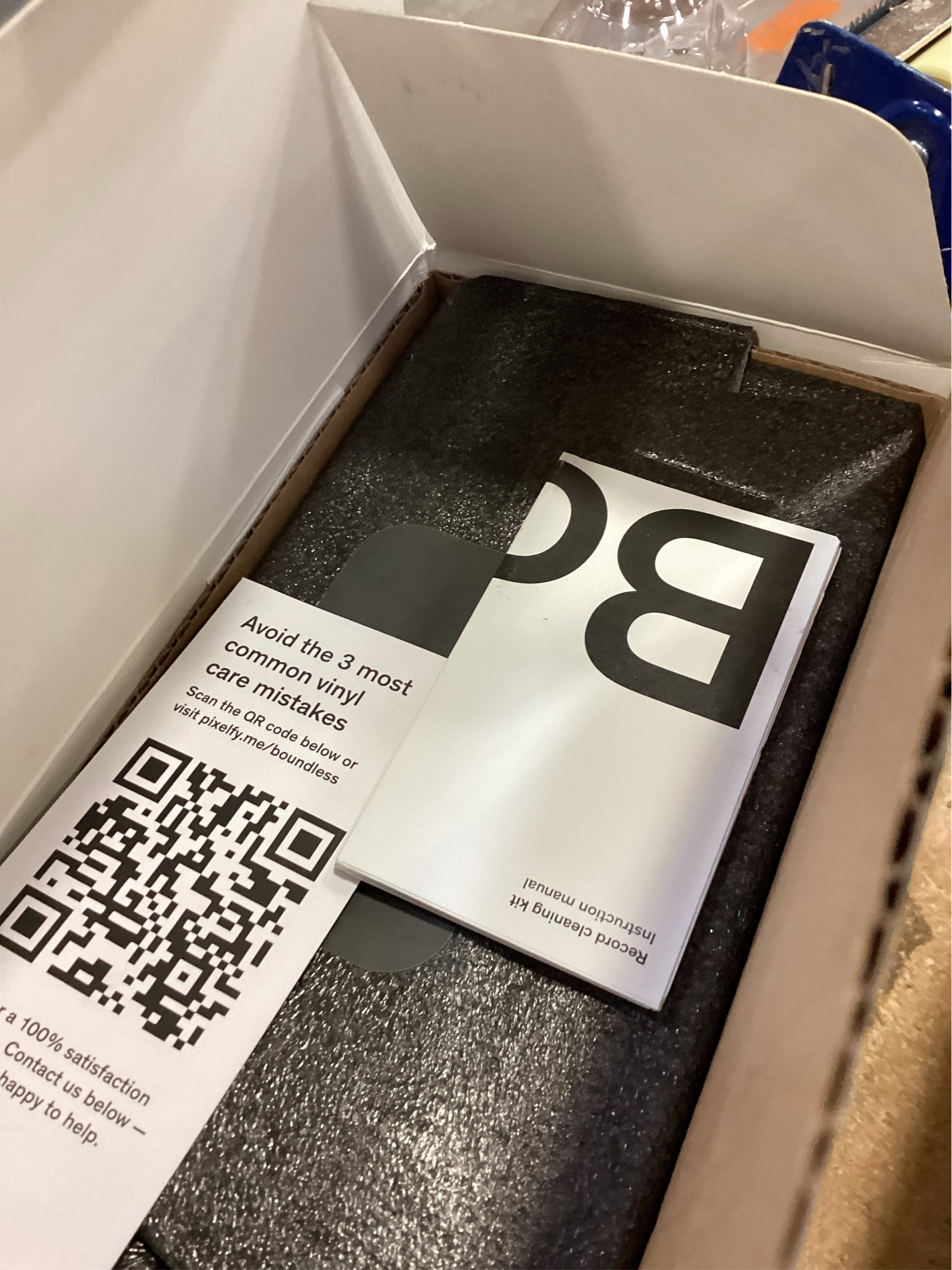 Boundless Audio Vinyl Record Cleaning Kit - 8-in-1 Vinyl Cleaner Kit Includes Carbon Fiber & Velvet Record Brushes, Stylus Brush, Cleaning Solution, Microfiber Cloths & Metal Case