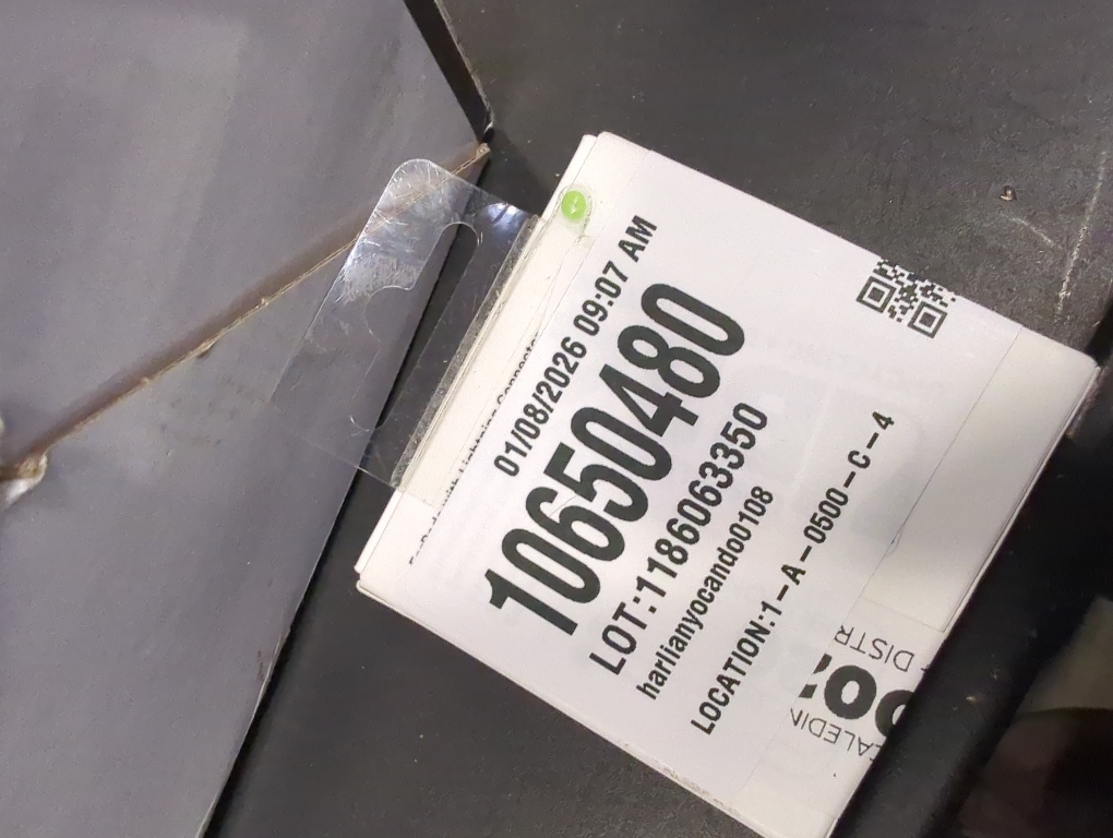 Apple EarPods Headphones with Lightning Connector, Wired Ear Buds for iPhone with Built-in Remote to Control Music, Phone Calls, and Volume