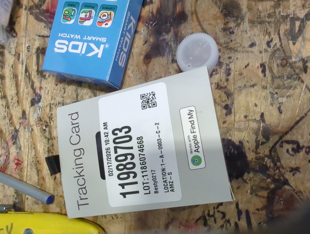 SPOTMINDERS Apple MFi Certified Wallet Tracker Works With Apple Find My Tracking Card for Wallet Card Rechargeable IP68 Waterproof 0.07in Slim iPhone Item Finder for Luggage Tags Purse Gifts for Women