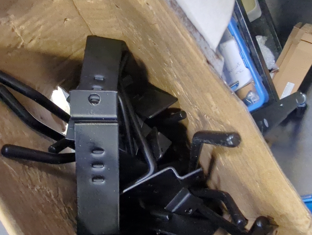 Ferraycle Slatwall Hooks 24 Pcs 4/6/8 Inch Slatwall Accessories Slat Wall Shelf Brackets Slat Wall Hanging Panel Hook Heavy Duty Pegboard Gridwall Display(Black)