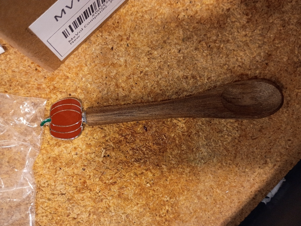 Small Wooden Spoons for Eating,Cute Coffee Spoons,Wooden Teaspoon,Small Wooden Spoons for Honey Coffee Stirring Tea Yogurt Jars, 5.1 Inches Length 4pcs(pumpkin)