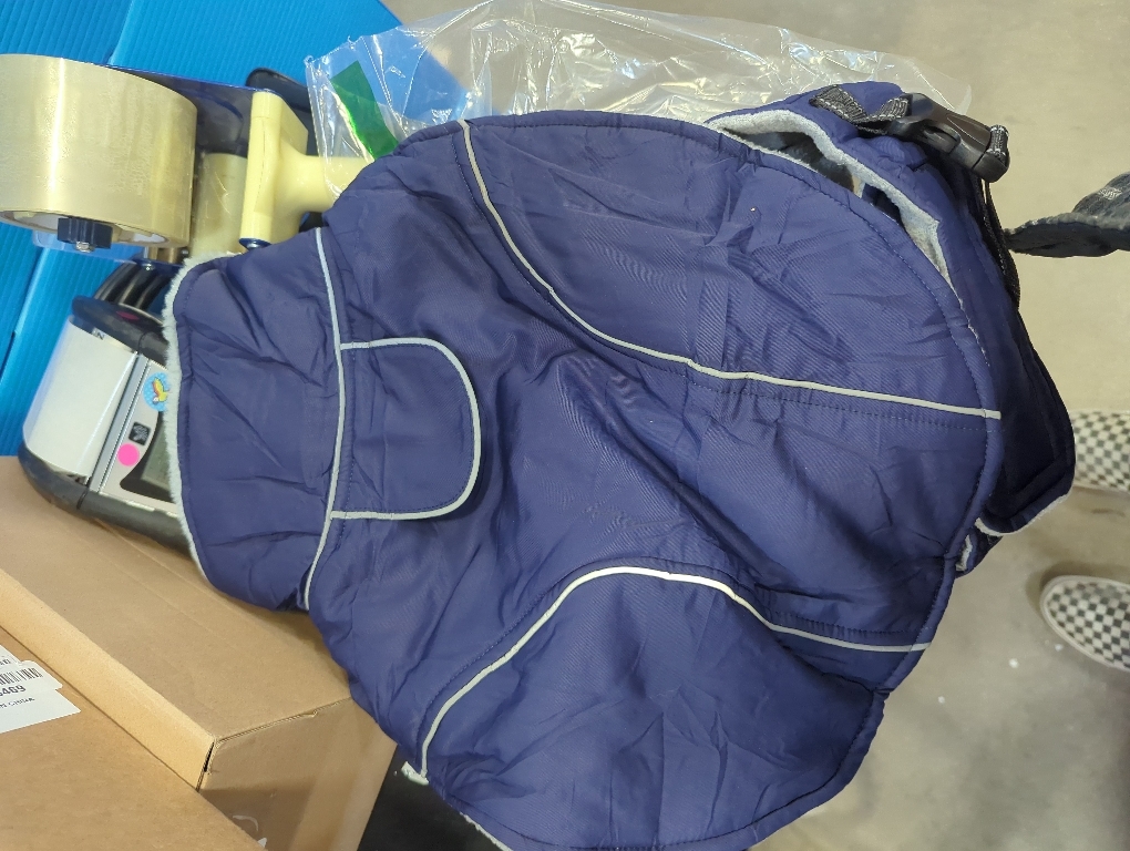 Lelepet Warm Dog Coat Waterproof Dog Jacket for Large Dogs Reflective Fleece Vest with Adjustable Buckle Hook & Loop Windproof Cold Weather Coats for Small Medium Large Dogs, Navy Blue, M