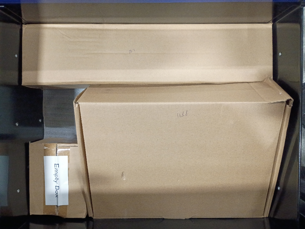 9-Drawer Mobile Workstation  1200-lbs (It has dents and some drawers don't open, see the pictures)