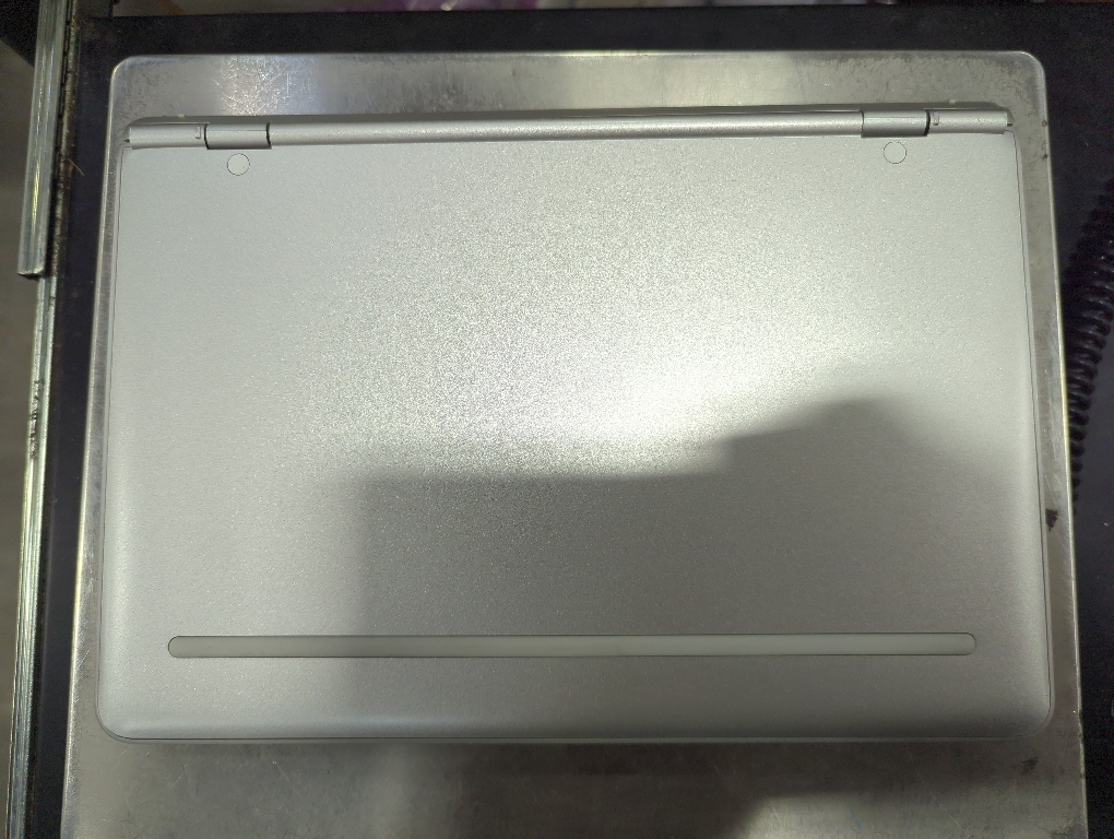 HP x2 210-G2 Detachable Tablet With Charger