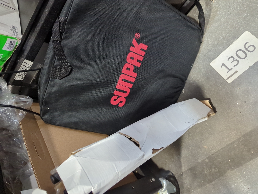 Sunpak - LED 448 19 Bi-Color Ring Light Kit - Black