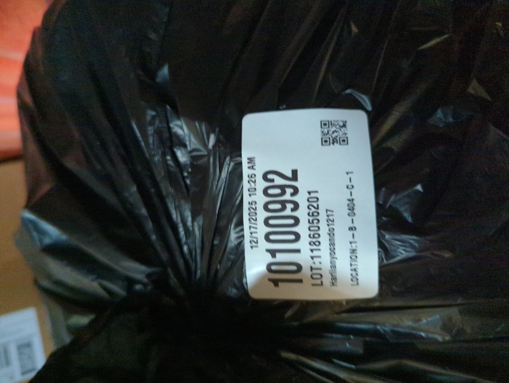 Tepook Super Soft Fluffy Rug for Bedroom, Modern Shaggy Fuzzy Kids Rugs for Living Room, Plush Indoor Nursery Home Decor Dorm Carpet with Non-Slip Bottom, Black, 2 X 3 Feet