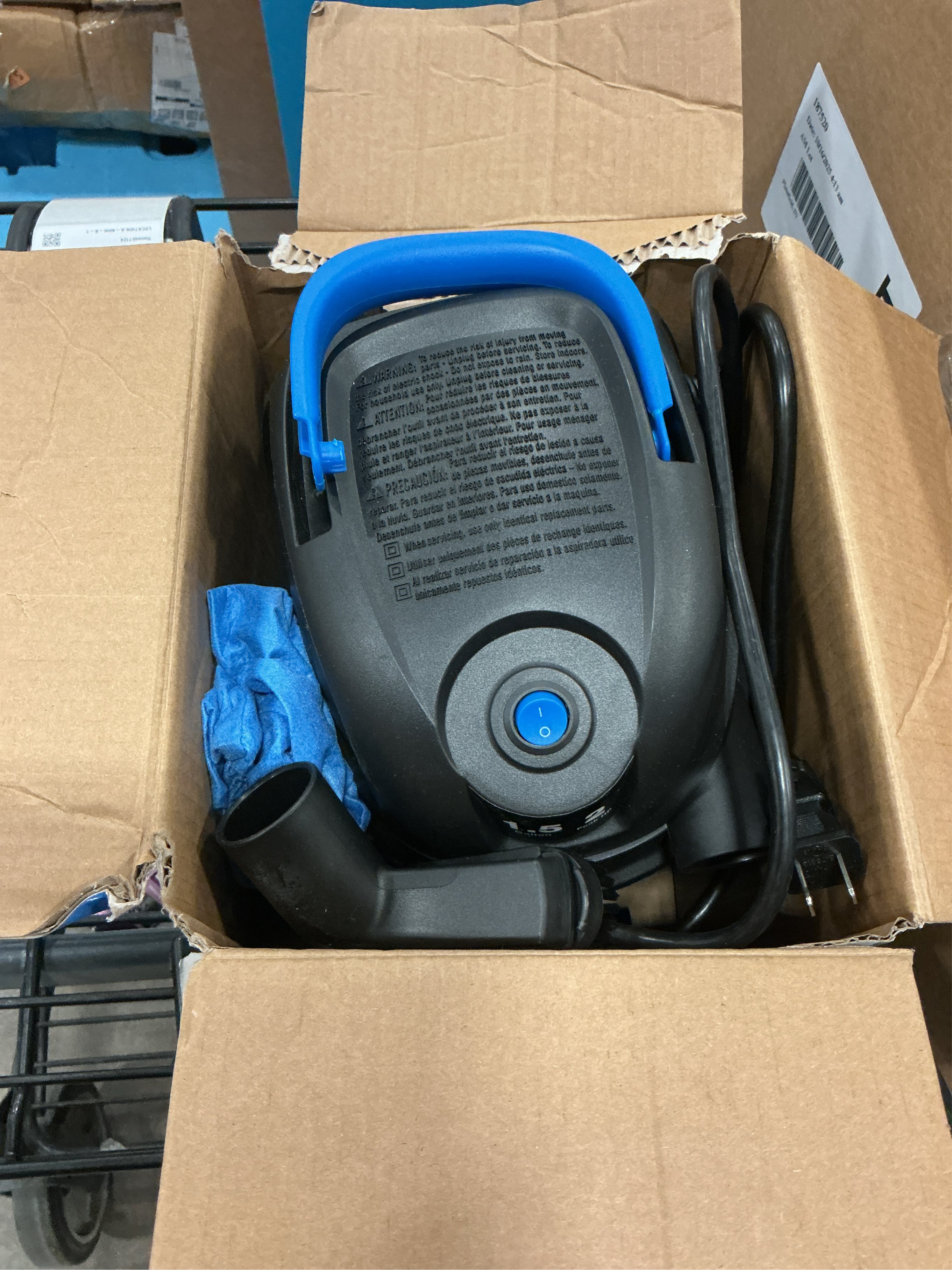 Vacmaster 1.5gal Wet/Dry Vac with Bonus Car Nozzle: Portable Electric Shop Vacuum, Multi-Surface, 600W, Corded