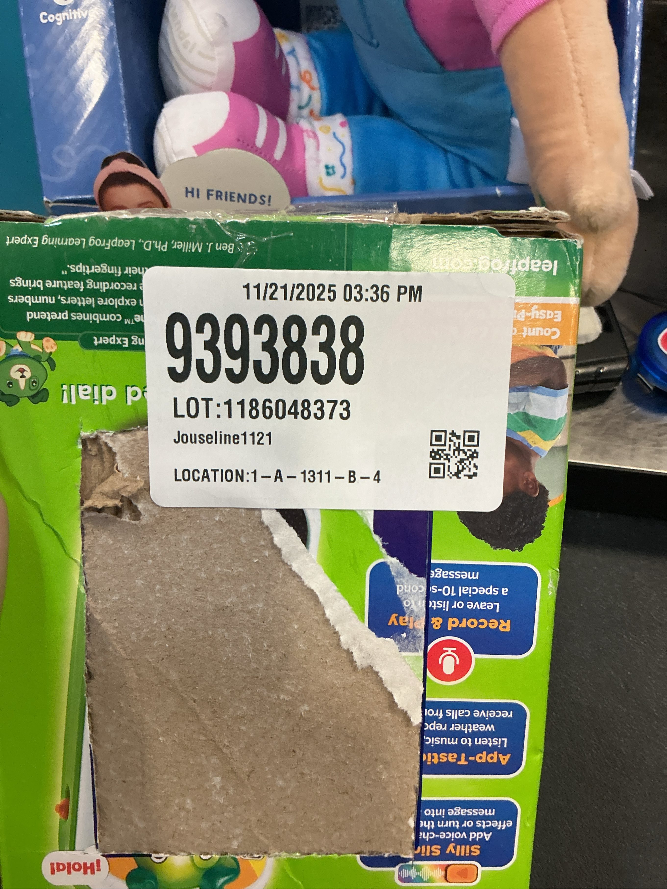 LeapFrog Scout's Ring and Record Learning Phone, Infant Pretend-Play Toy