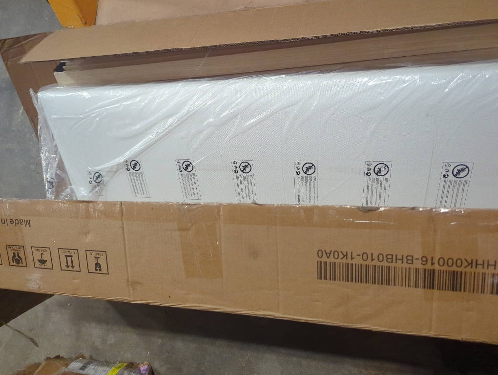 Size King Color White  Upholstered Platform Bed