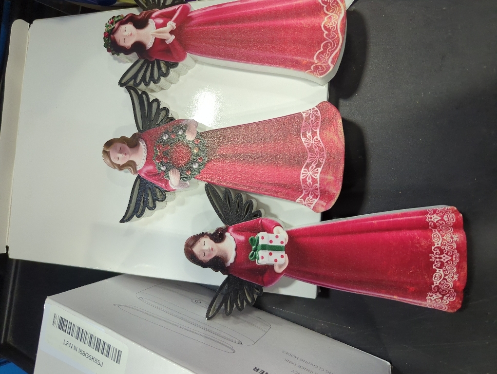 3 Pcs Christmas Angel Figurine Wooden Angel Statues Figurine Christmas Sculpted Wings with Wreath Table Decoration for Xmas Gifts Home Office Decor Party Supplies