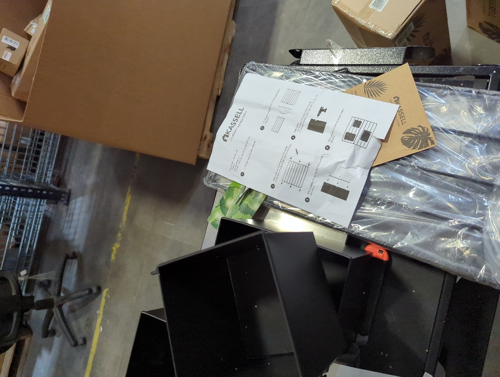 KASSELL Vertical Garden Wall Planter. Wall Mounted for Indoor Outdoor. All Metal Black Vertical Planter with No Assembly Required. Planter for Indoor Plants Flowers, Herbs, Succulents and Plants