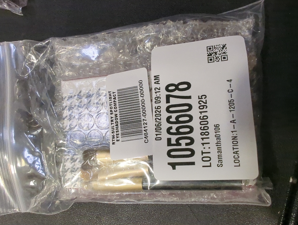 Ready to Wear New York Spotlight Eyeshadow Collection Sultry pallette