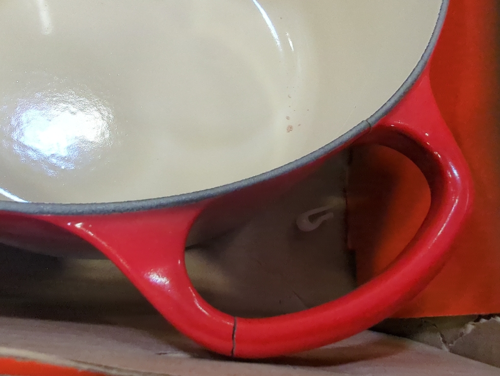 Le Creuset Enameled Cast Iron Signature Round Dutch Oven, 7.25 qt., Cerise