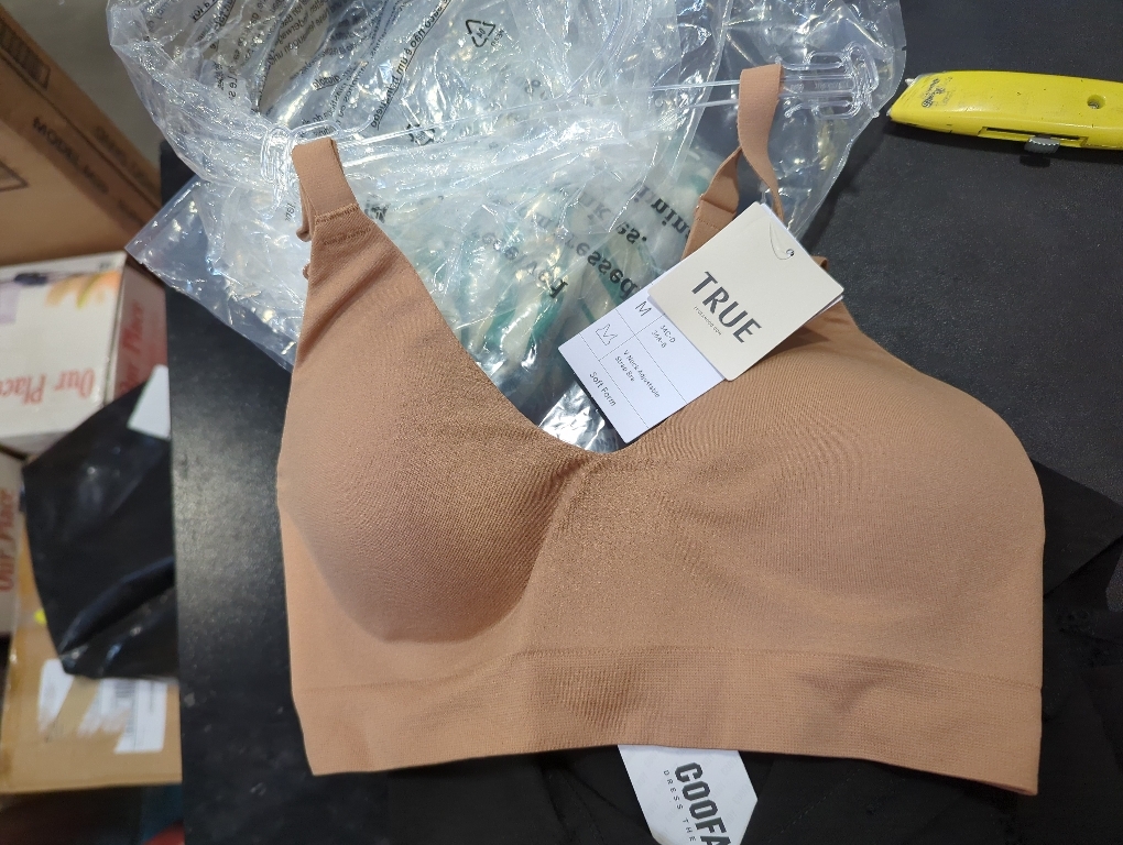 True & Co Women's Soft Form V Neck Adjustable Strap Bra (M)