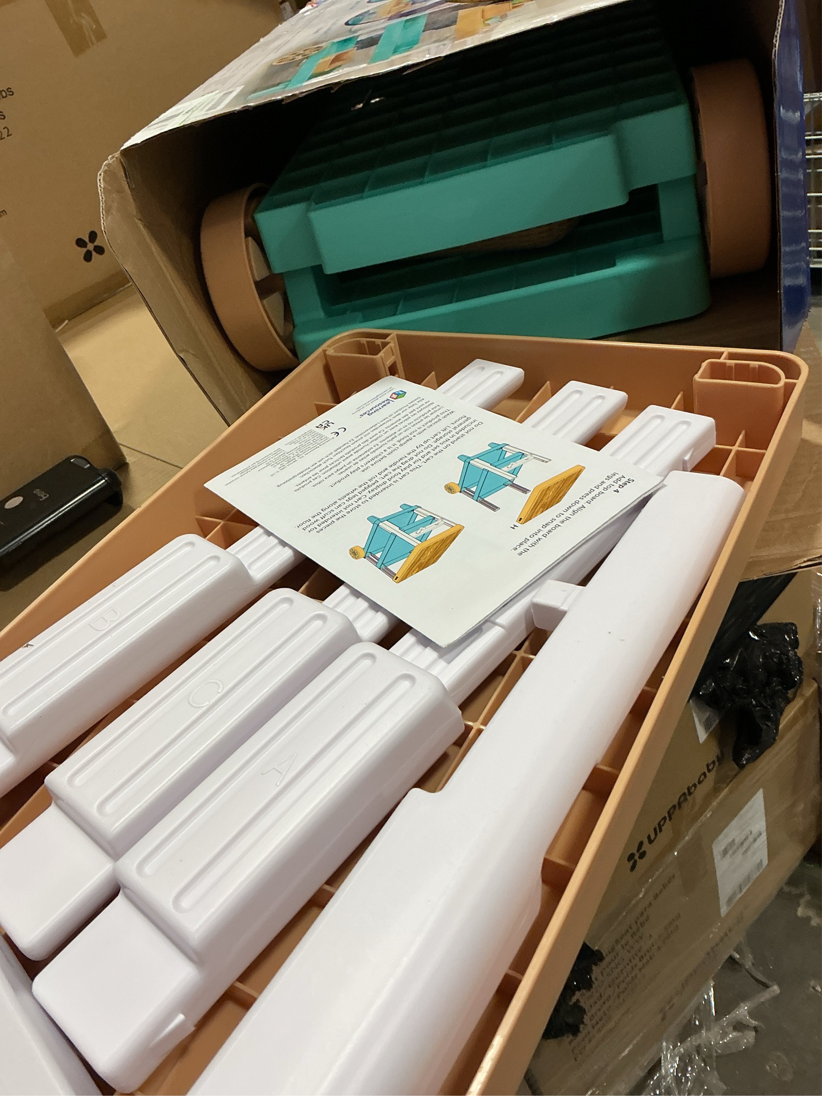 Learning Resources New Sprouts Prep 'n' Store Kitchen Island - Ages 2 , Play Food for Kids, Grocery Store Toys for Toddlers,11 Pieces