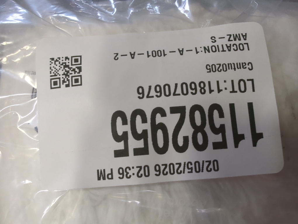 Small Bathroom Rugs  Non Slip White Fluffy Bath Mat for Bathroom Floor Machine Washable Plush Luxury Bath Rug for Tub Soft Shaggy Absorbent Shower Mat