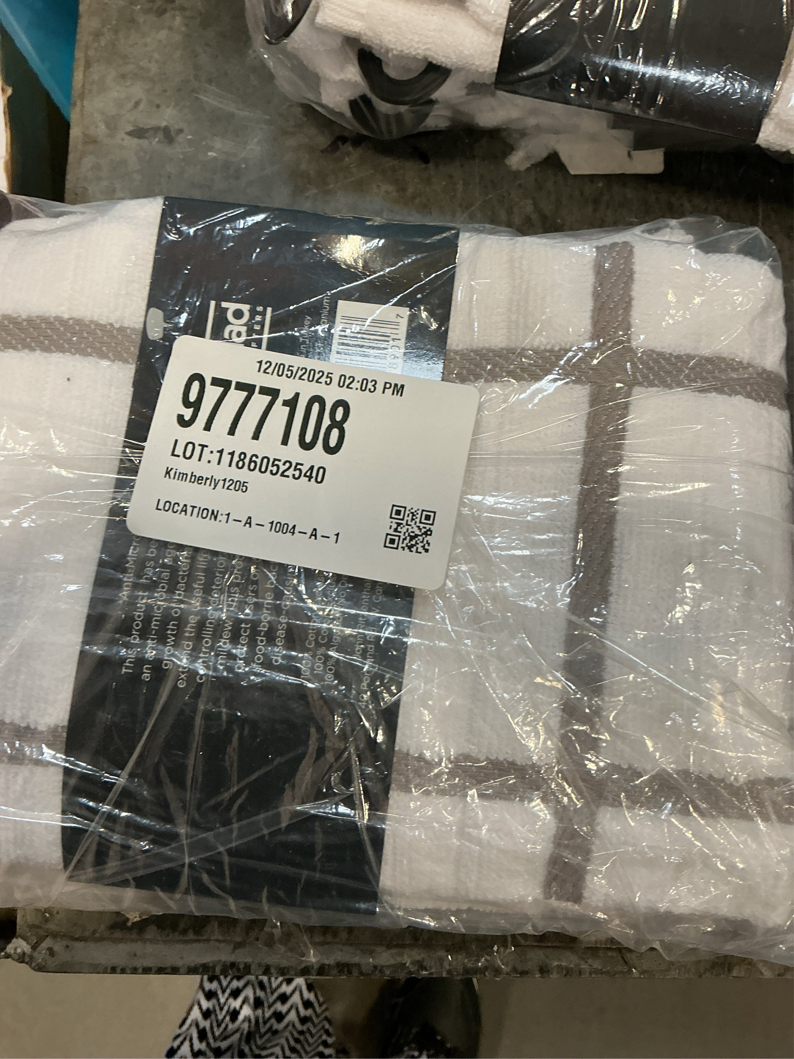 All-Clad Checked Kitchen Towel: Highly Absorbent, Super Soft Long Lasting - 100% Cotton, 17x30 Tea Towel for Cleaning & Drying Dishes, Pans, Glassware, or Countertops, (1-Pack), Titanium Gray