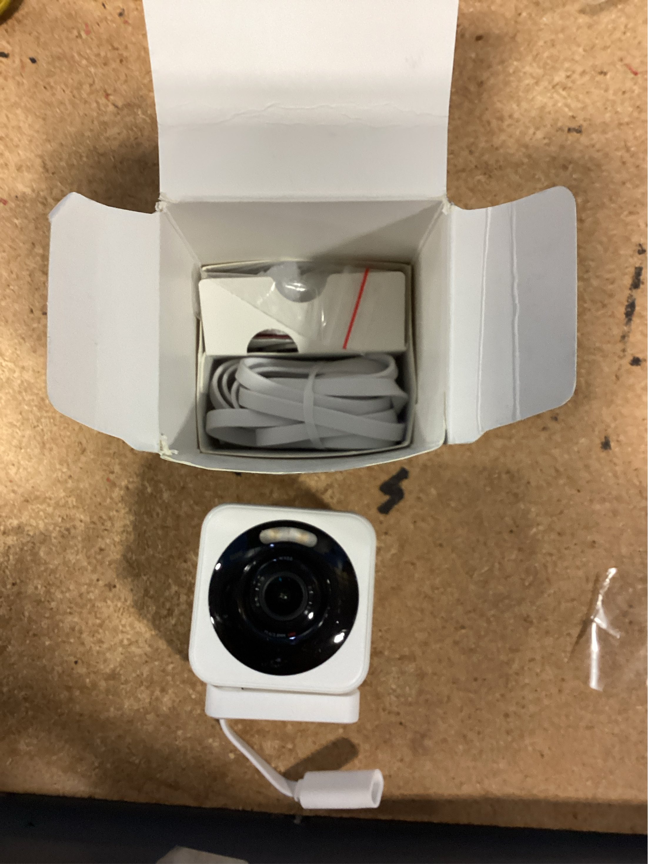 Wyze Cam V4 Plug-in Indoor and Outdoor Smart-Enabled Security Camera