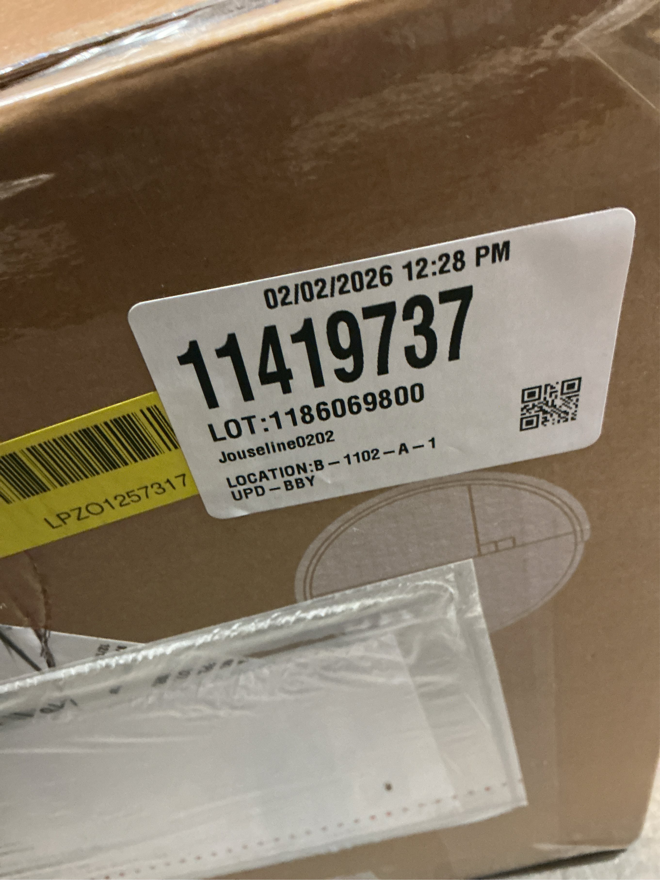 Roomba 105 Combo 13. 2 in. Robotic Vacuum and Mop   with Smart Navigation   AutoEmpty Dock​ in Black