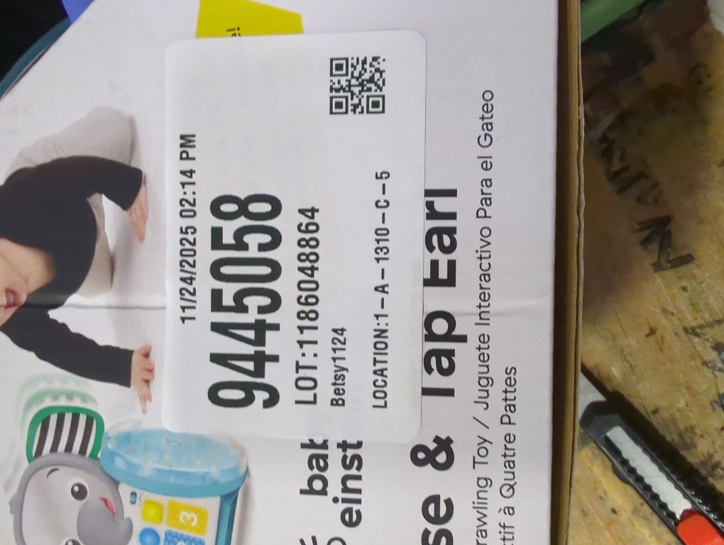 Baby Einstein Chase & Tap Earl Crawling Baby Toy, with Mirror and Music, Ages 6 Months and Up