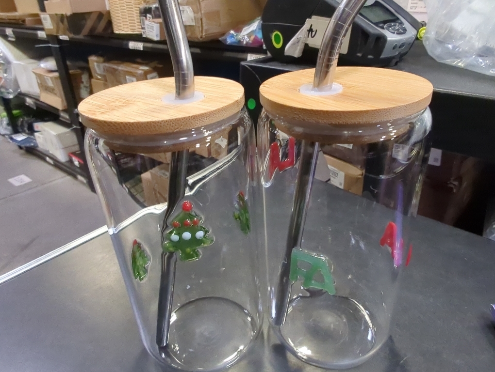 Honeydak 2 Pcs Christmas Icon Juice Glass Tumbler with Lid and Straws - 18 oz Christmas Tree & FA LA LA Drinking Glasses Coffee, Beer, Soda, Juice Cups for XMAS Party Supplies Gift