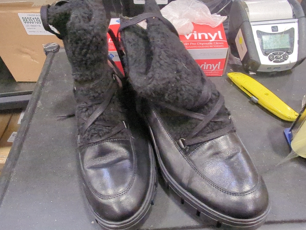 Size 11 Color Black Fur Lined boots