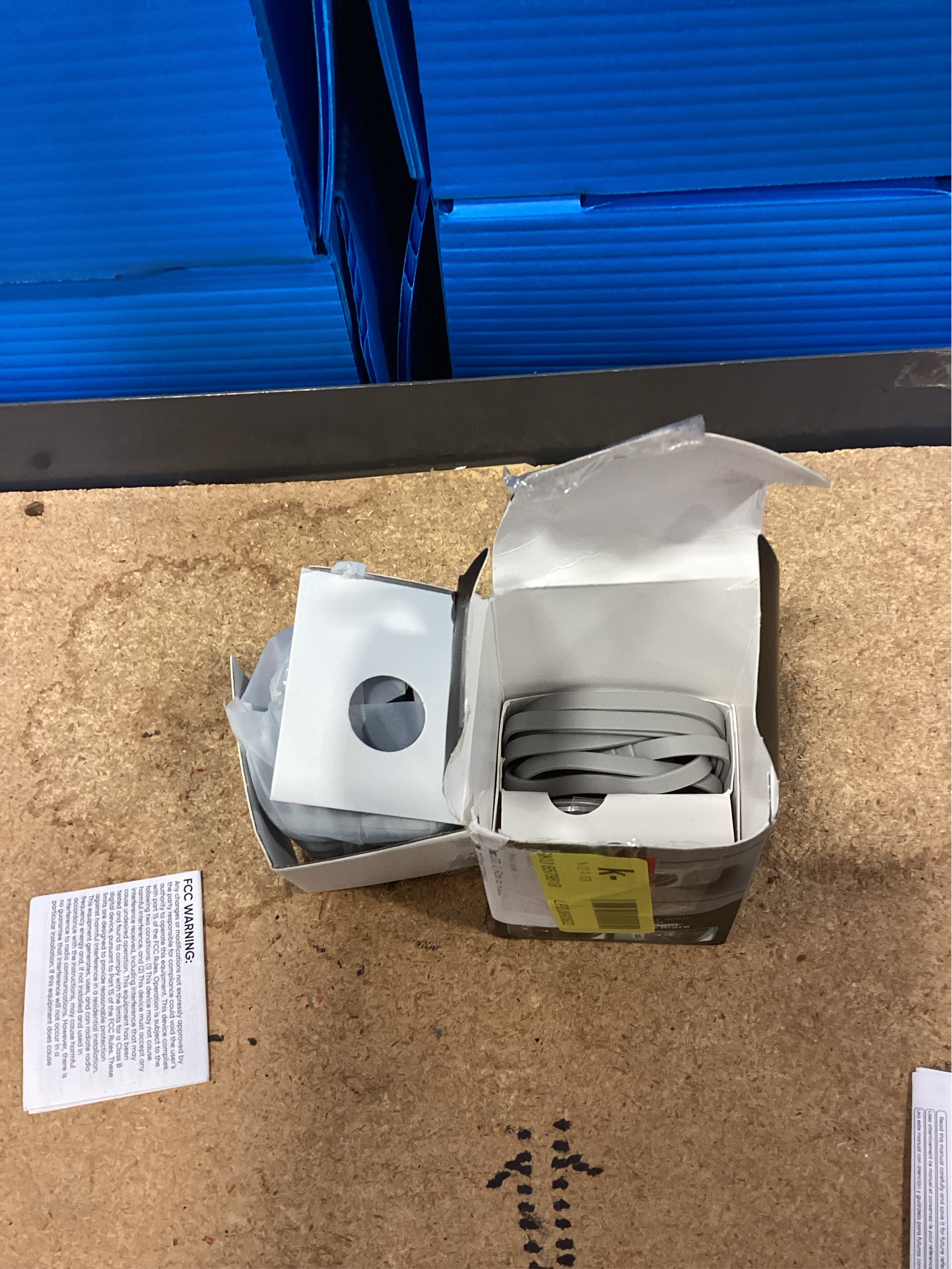 Wyze Cam V4 Plug-in Indoor and Outdoor Smart-Enabled Security Camera