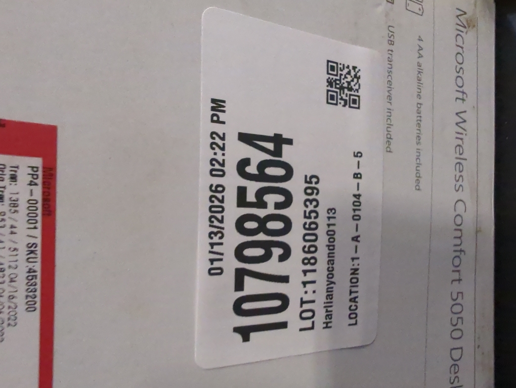 Microsoft Wireless Comfort Desktop 5050 - USB Wireless RF Keyboard - USB Wireless RF BlueTrack Mouse - 16 Hot Keys - Scroll Wheel