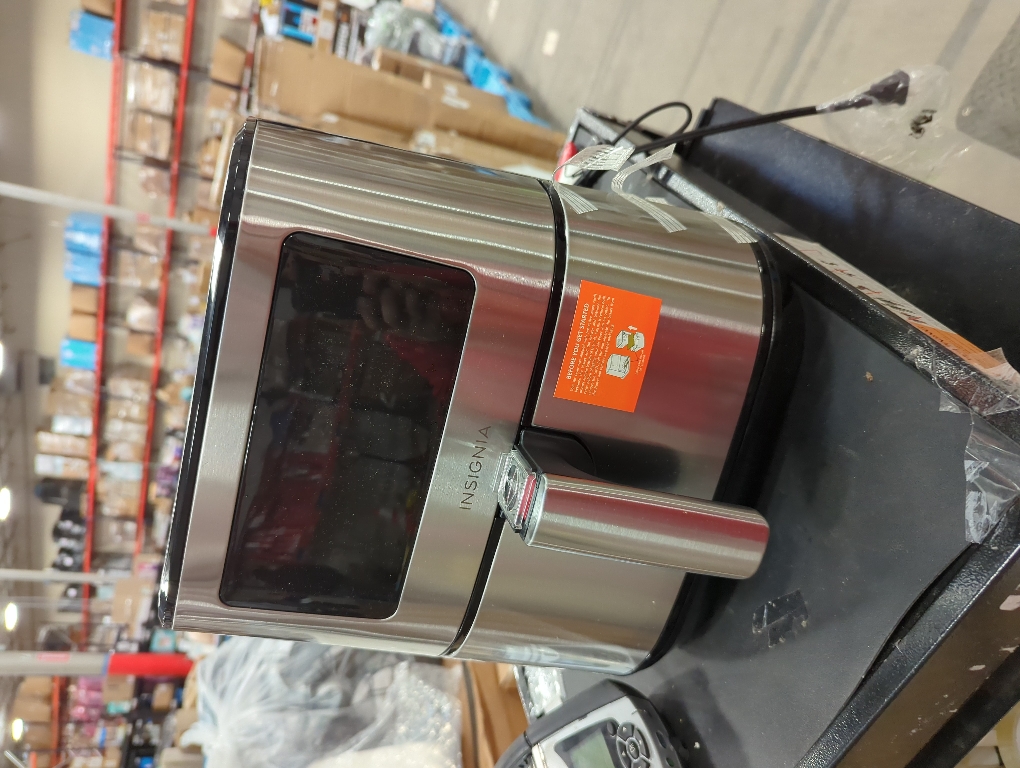 Insignia™ - 5 Qt. Digital Air Fryer - Stainless Steel (damage on bottom)