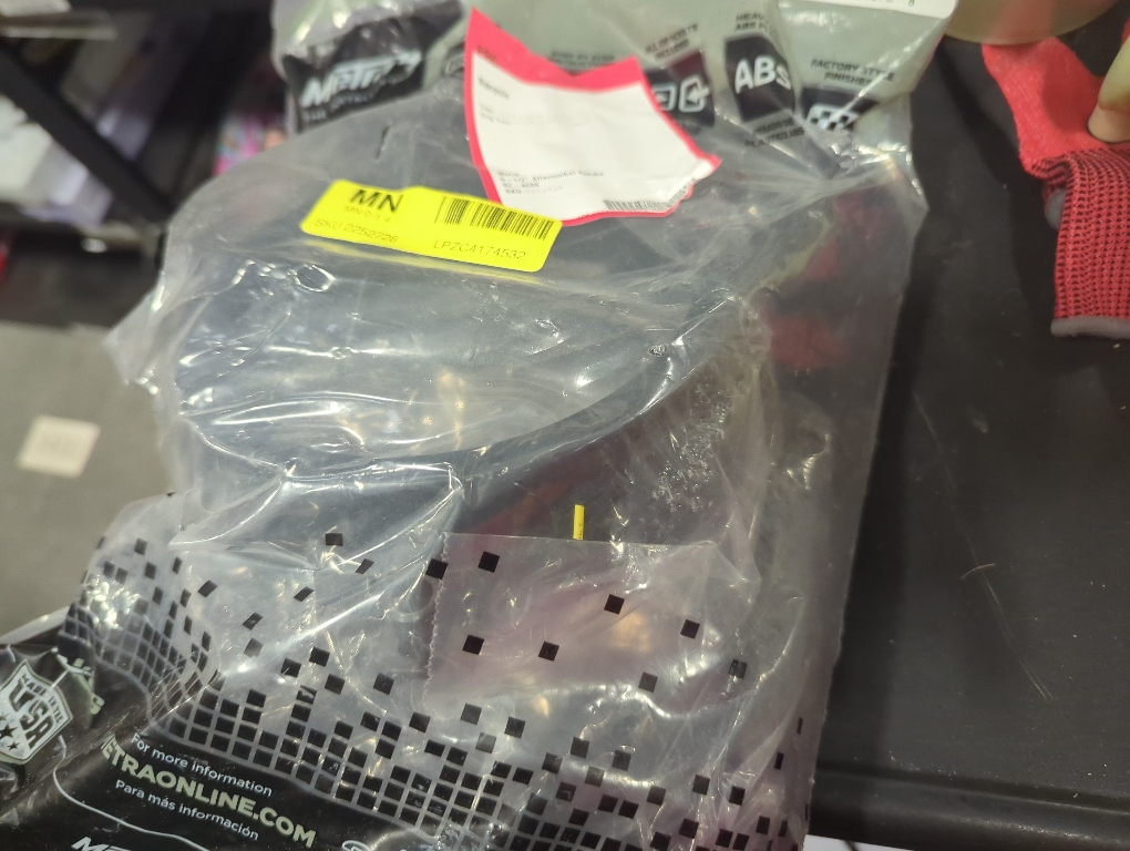 Metra 82-4600 6.5' Universal Speaker Adapter Plates for Aftermarket Install