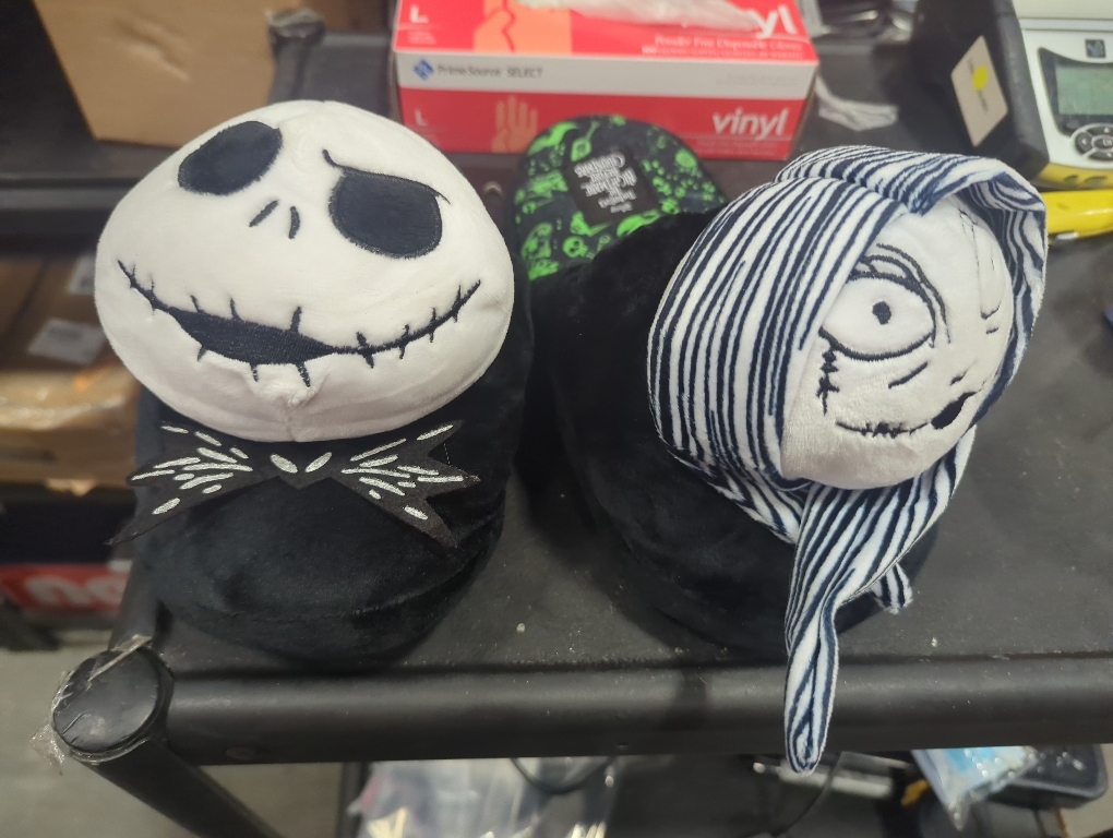 Size L 9/10 Color Black nightmare before Christmas slippers