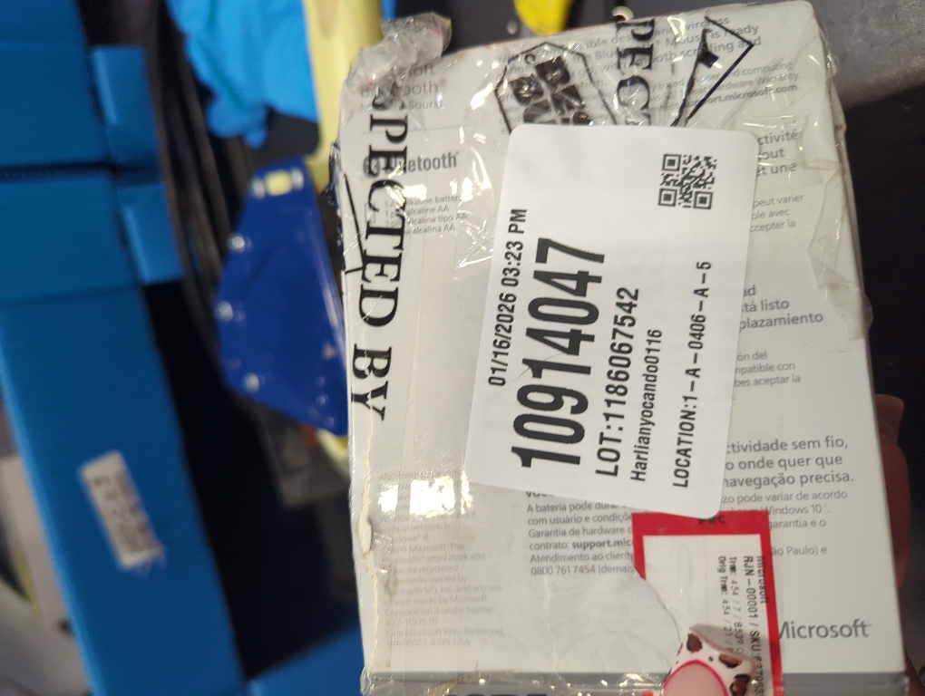 Microsoft Bluetooth Mouse - Forest Camo. Compact, Comfortable Design, Right/Left Hand Use, 3-Buttons, Wireless Bluetooth Mouse for PC/Laptop/Desktop, Works with for Mac/Windows Computers