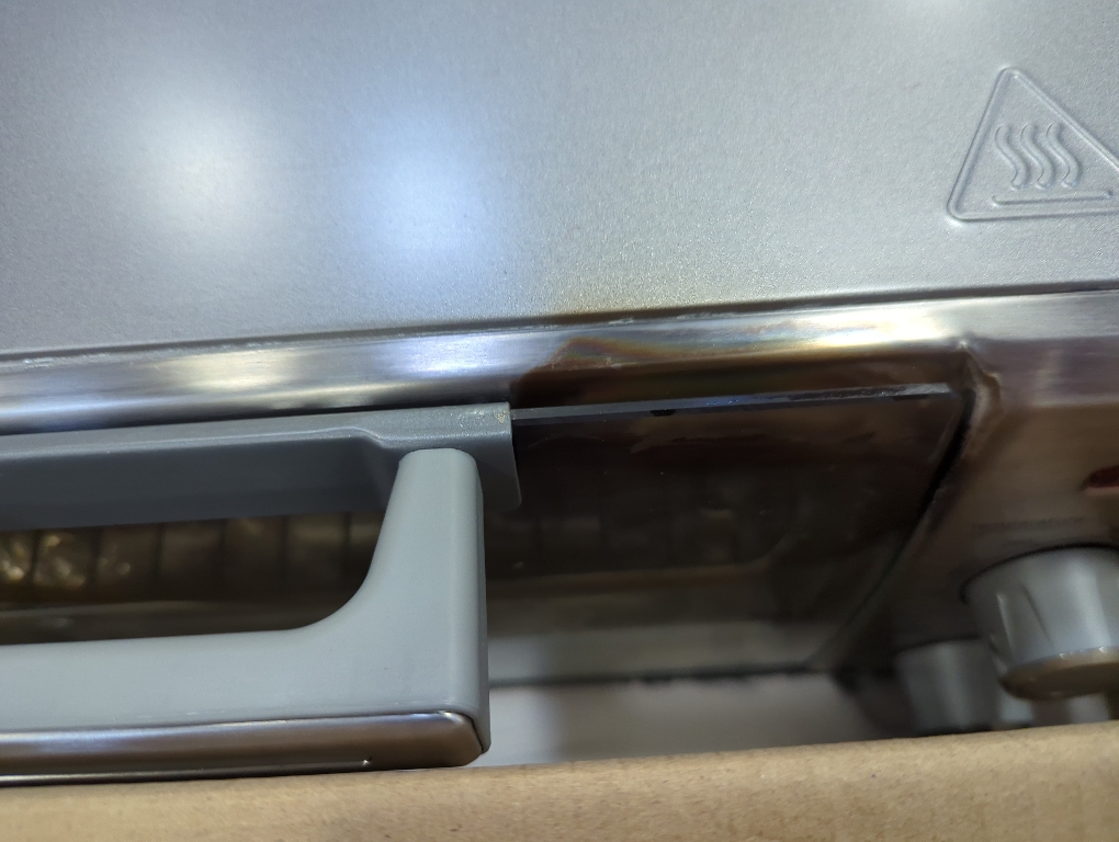 BLACK DECKER Crisp 'N Bake Air Fry Countertop Convection Toaster Oven, Medium Capacity, 4-Slice, 5-in-1, Fits 9” Pizza, 30-Min Timer, Bake, Broil, Air Fry, Toast, Keep Warm, Stainless Steel