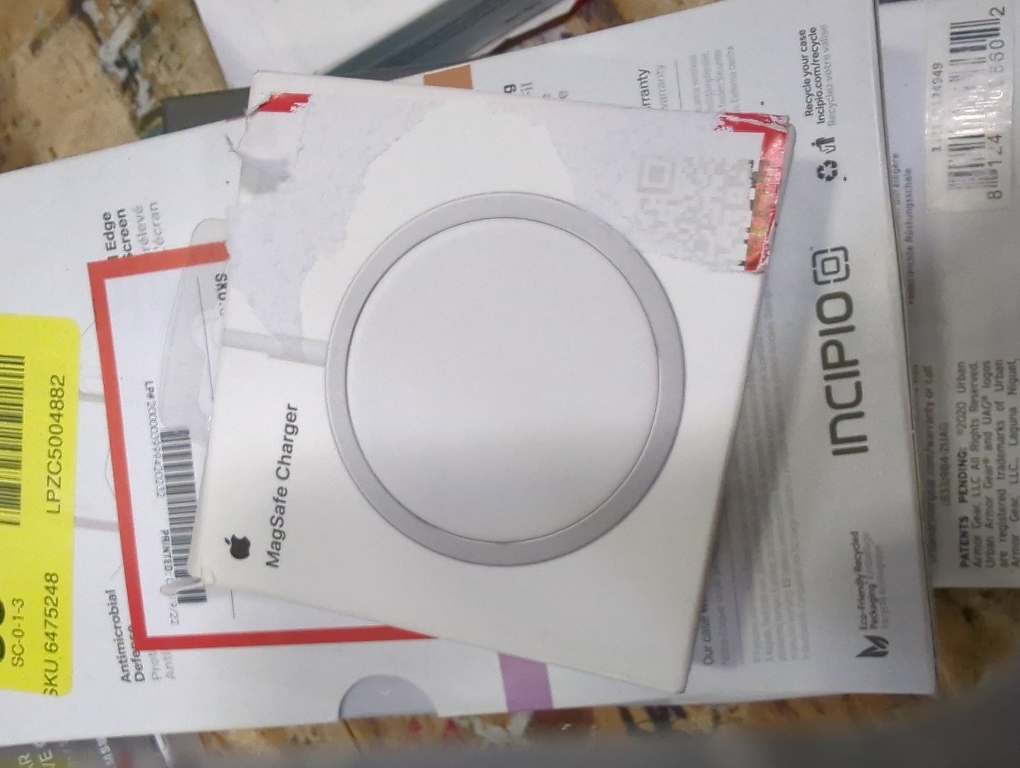 Apple MagSafe Charger - Wireless Charger with Fast Charging Capability, Compatible with iPhone and AirPods