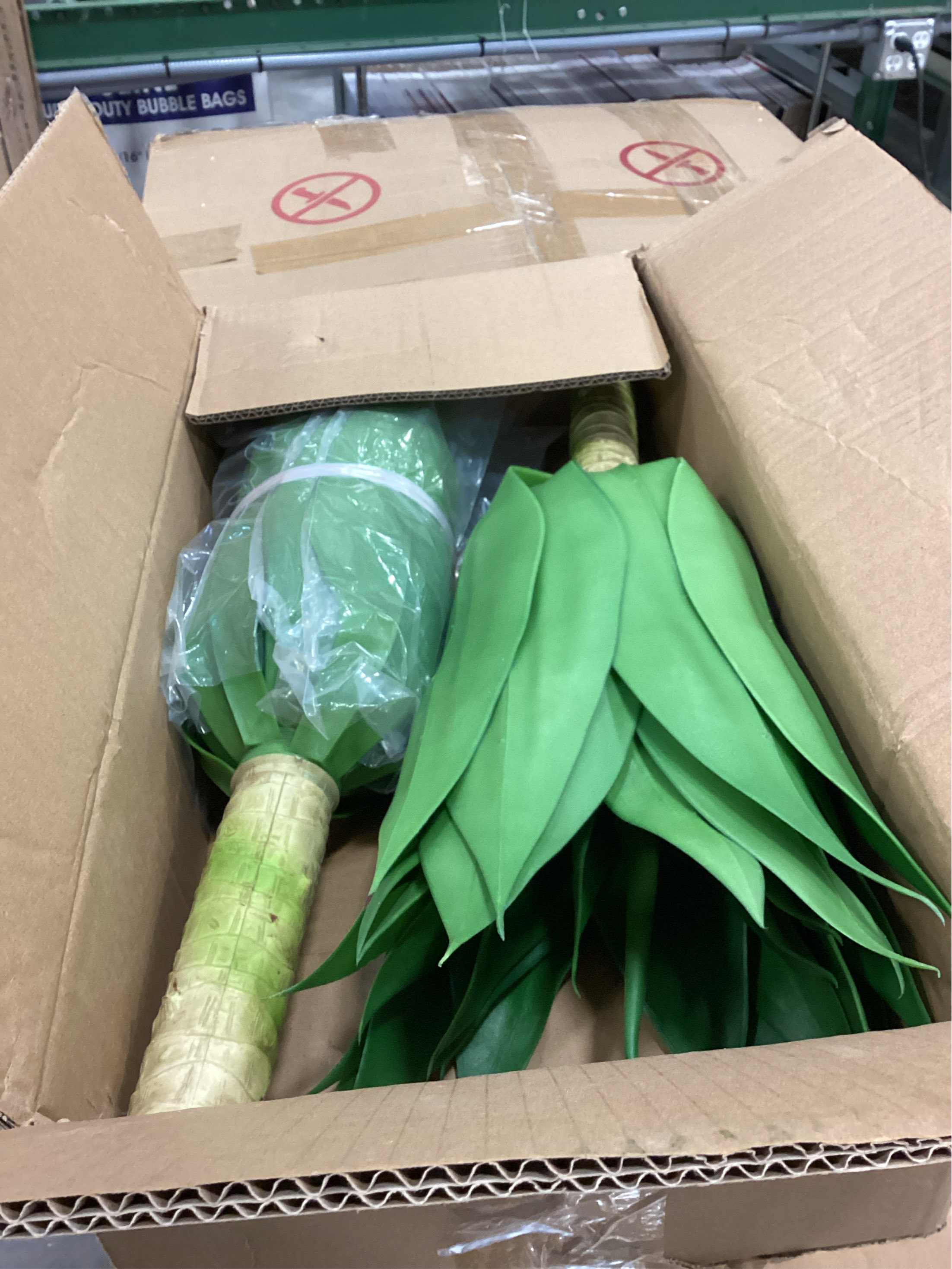 Velener 28 Inch Artificial Agave Plants Outdoor Set, Large Fake Plants Indoor for Home Decor, Realistic UV Resistant Faux Succulents Plants Without Pot, Set of 2