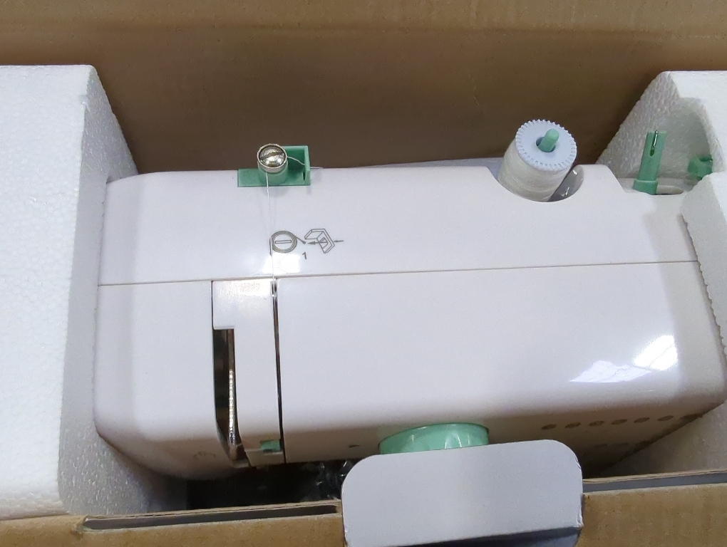 Sewing Machine for Beginners,Double Needle Sewing Machine for Adults,16 Strings of Weaving Dreams,Adjustable Sewing Speed,Suitable for Daily Sewing at Home One.