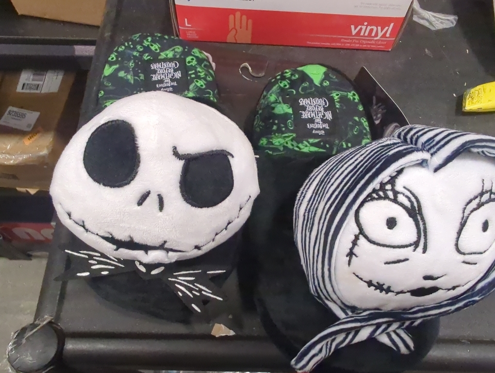 Size M 7/8 Color Black nightmare before Christmas slippers