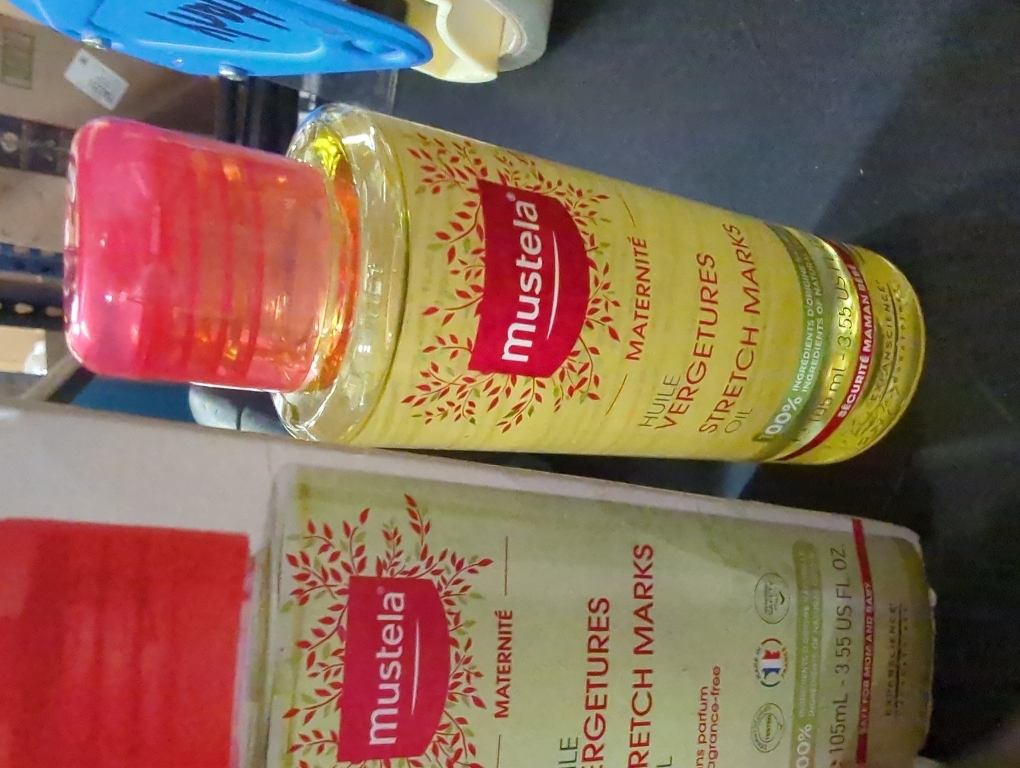 Mustela Maternity Stretch Marks Oil - with Natural Avocado, Maracuja & Sunflower Oil - EWG Verified, Vegan & Fragrance Free - 3.55 fl. oz.