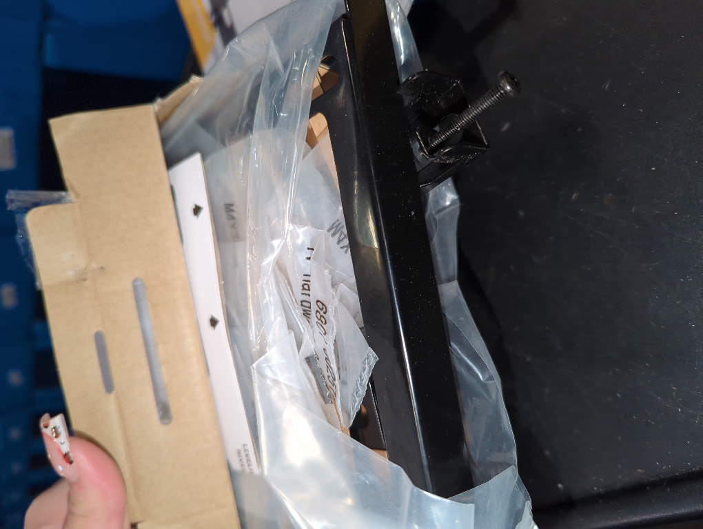 Insignia™ - Fixed TV Wall Mount for Most 19 - 43 TVs - Black