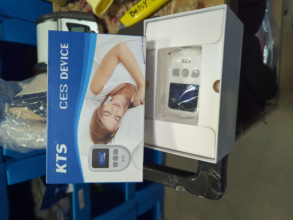 Caphstion Veterinary Animal Blood Oxygen Monitor SPO2 Handheld Pulse Rate Monitor with Small Probe for Pets