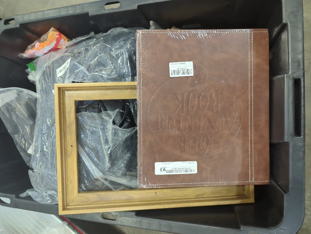 12705697 Mystery Box