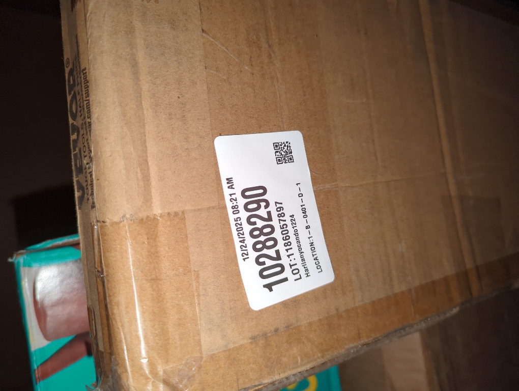 VEVOR 1.6 Rise Cuttable Threshold Ramp for Doorways, 35.4 Wide Natural Rubber Wheelchair Ramp, Non-Slip Solid Rubber Ramp with Double-Sided Tape for Doorways,Driveways,Bathroom,Smooth Tile