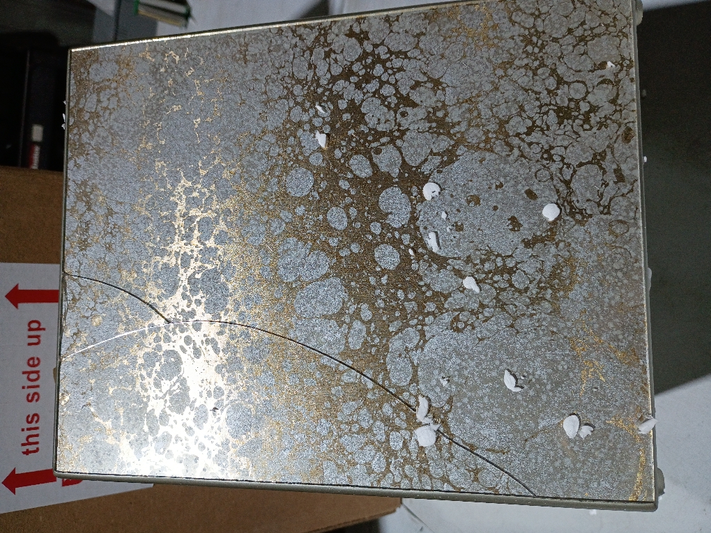Natasha Waste BasketReverse-Painted Glass Waste Basket ( crack 2 side see the pictures)