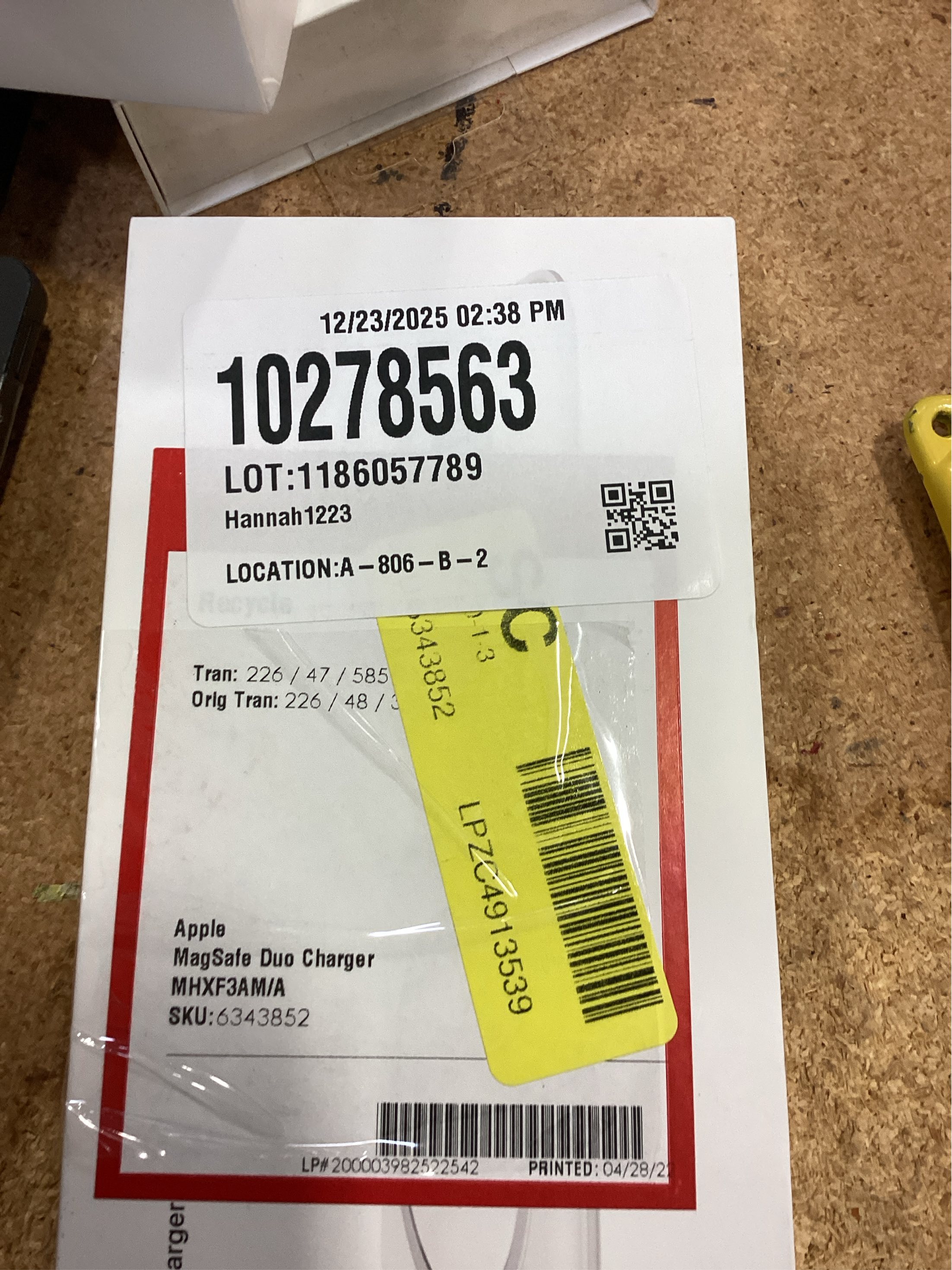 Apple MagSafe Duo Charger