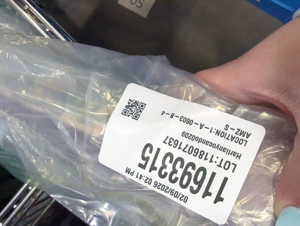 Artoid Mode Xmas Tree Merry Christmas Doormat, Snowflake Winter Home Decor Low-Profile Switch Rug Door Mat Floor Mat for Indoor Outdoor 17x29 Inch