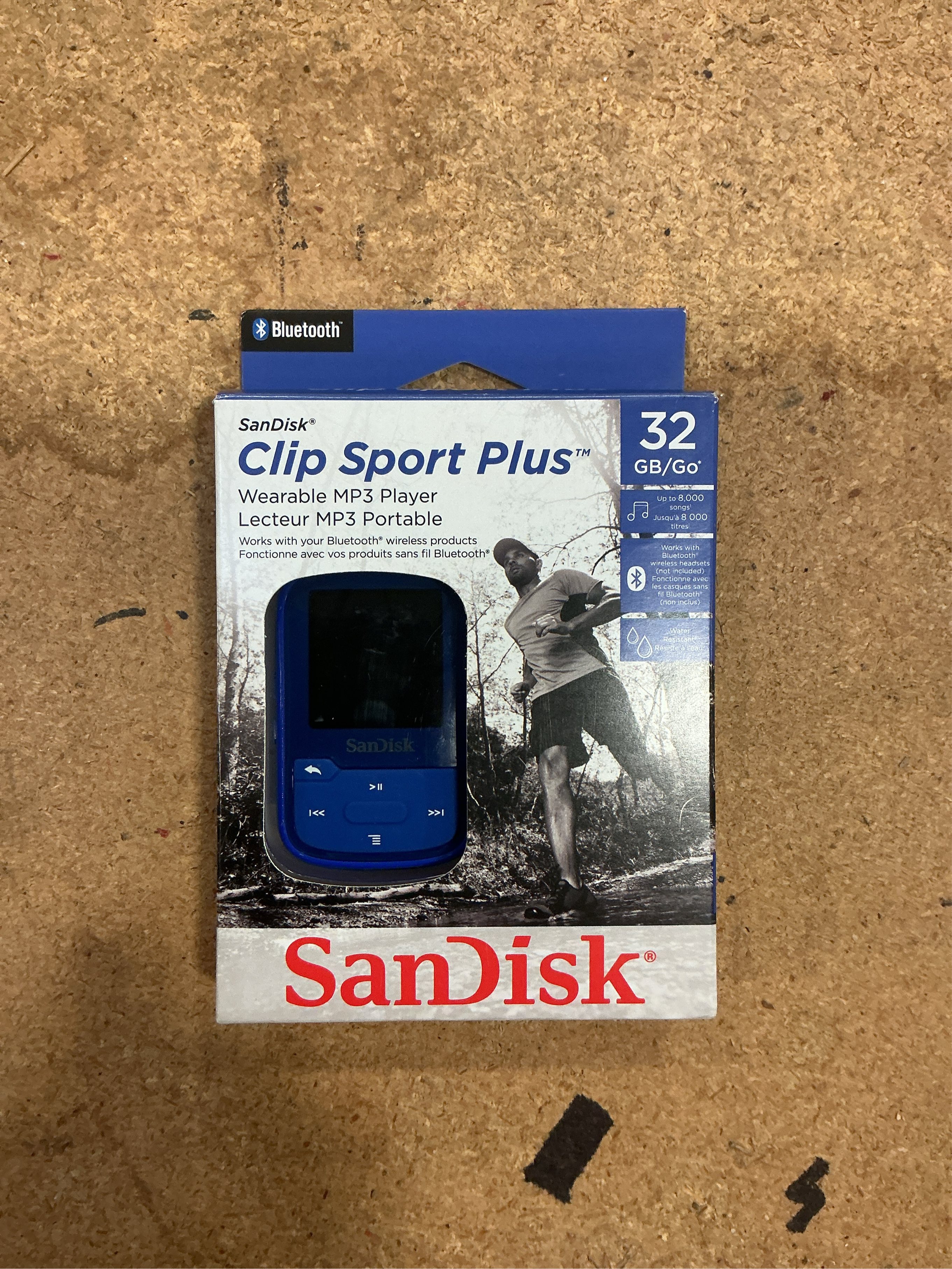 SanDisk 32GB Clip Sport Plus MP3 Player  Blue  New Condition - SDMX32-032G-G46B