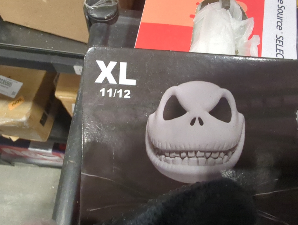 Color Black Size XL 11/12 Nightmare before Christmas  Slip On Slipper