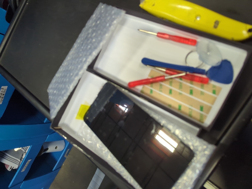 Vvsialeek Replacement AMOLED Display Compatible with Samsung Galaxy A71 A715 SM-A715F 2019 6.7 inch LCD Digitizer Touch Screen Assembly Frame with Toolkit (Black)…