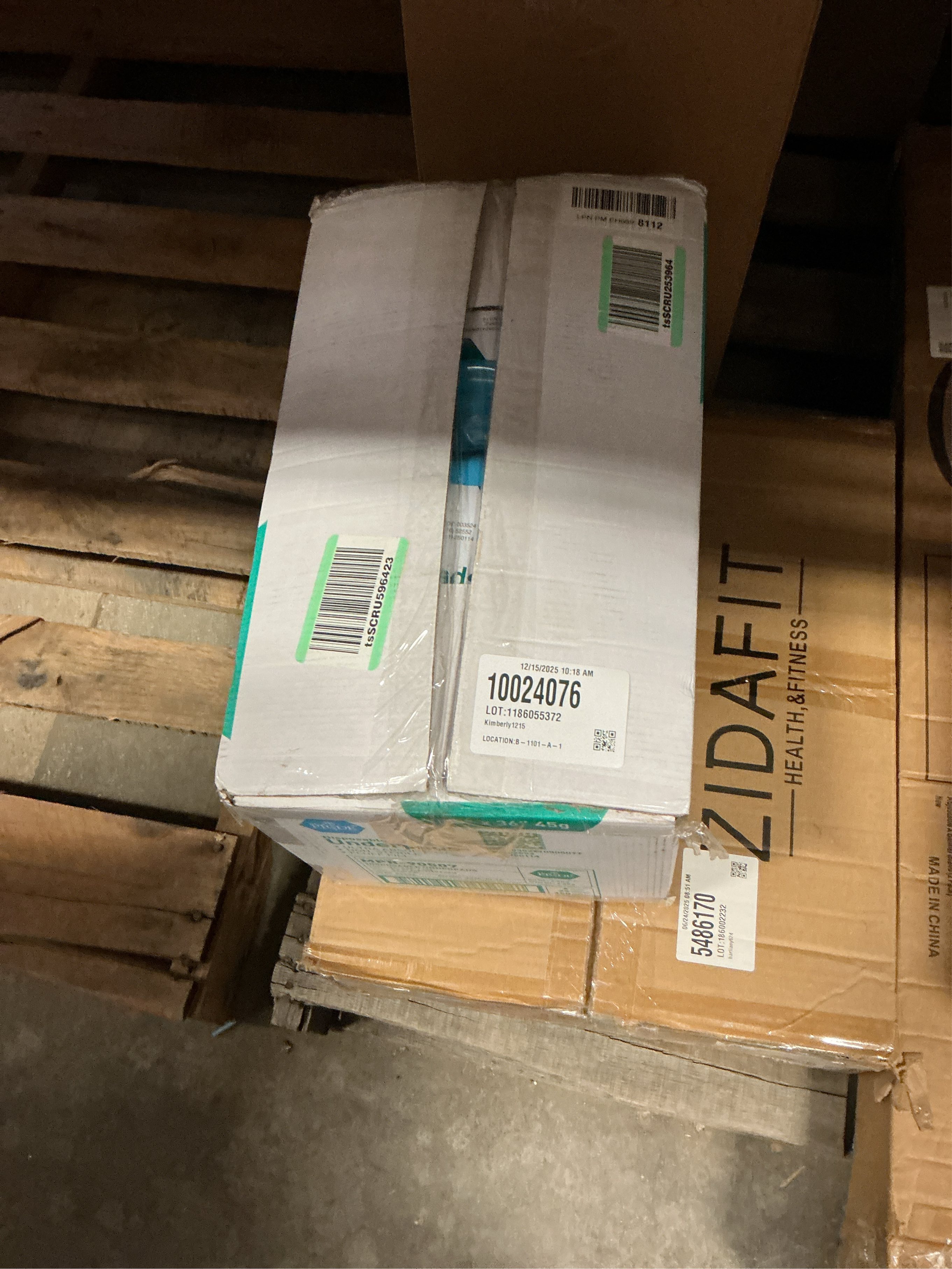 MED PRIDE High Absorbency Liners -Disposable Underpads 23'' X 36'' Incontinence Pads, Bed Covers, Puppy Training | Thick, Super Absorbent Protection for Liquid, Urine, Accidents (150)